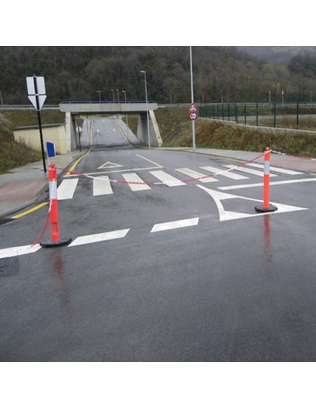 Poste rígido reflectante